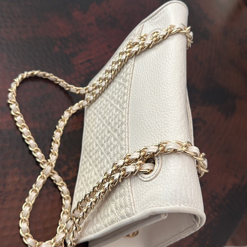 Tory Burch White Quilted Shoulder Bag - Picture 5 of 9